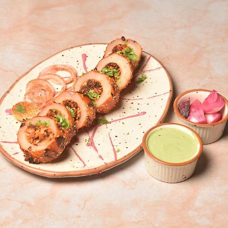 Hotel Varuna Varanasi Ngoại thất bức ảnh