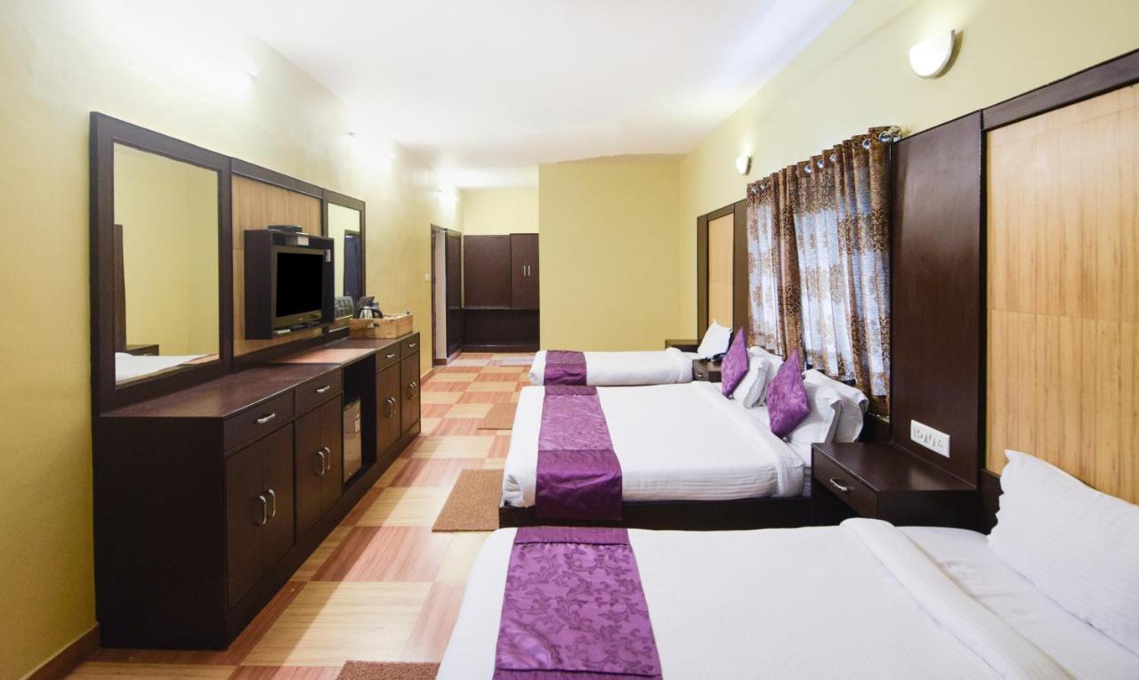 Hotel Varuna Varanasi Ngoại thất bức ảnh