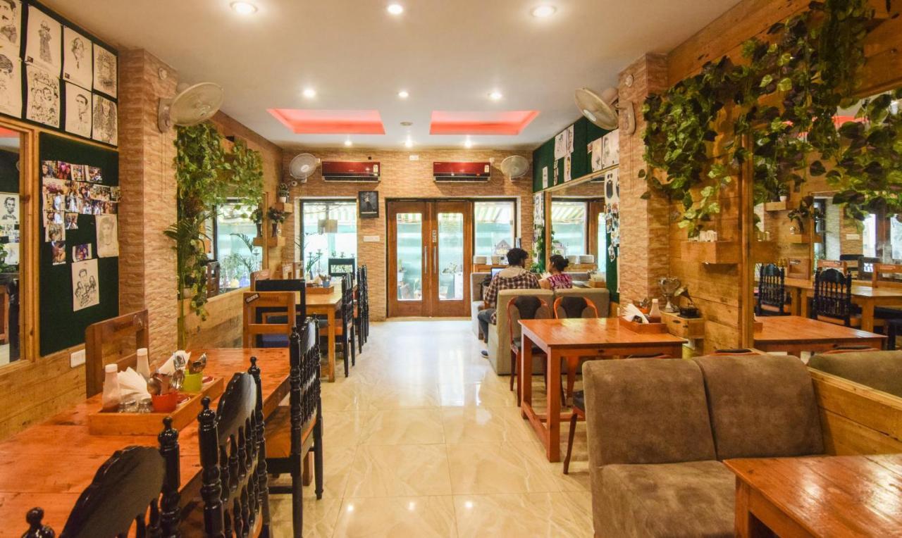 Hotel Varuna Varanasi Ngoại thất bức ảnh