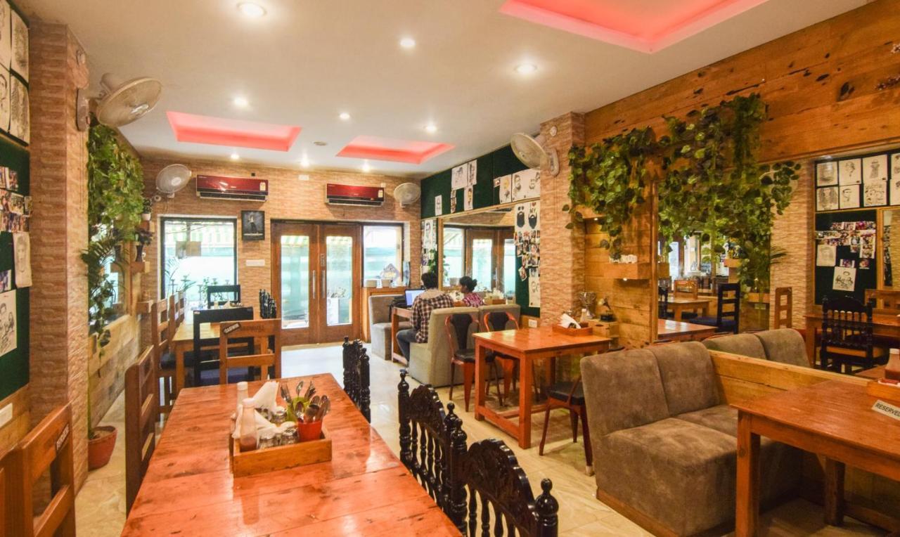 Hotel Varuna Varanasi Ngoại thất bức ảnh