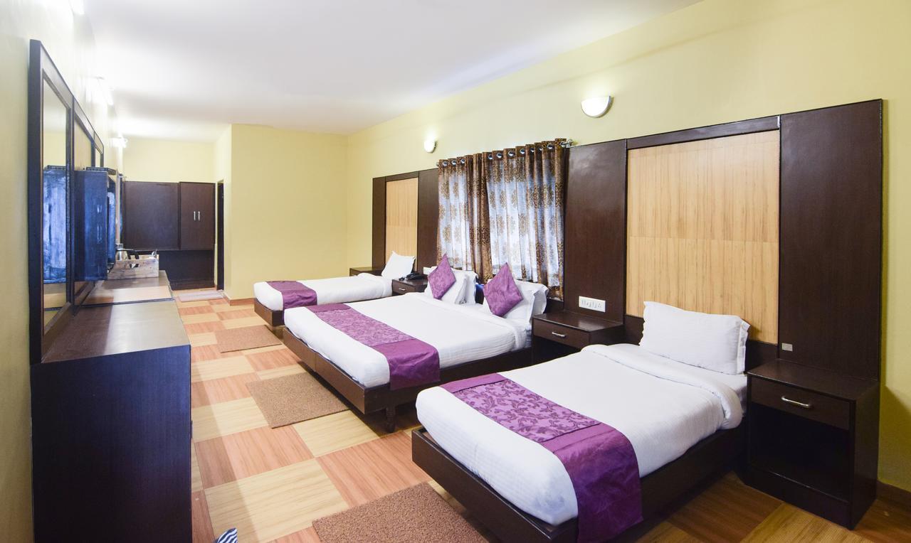 Hotel Varuna Varanasi Ngoại thất bức ảnh