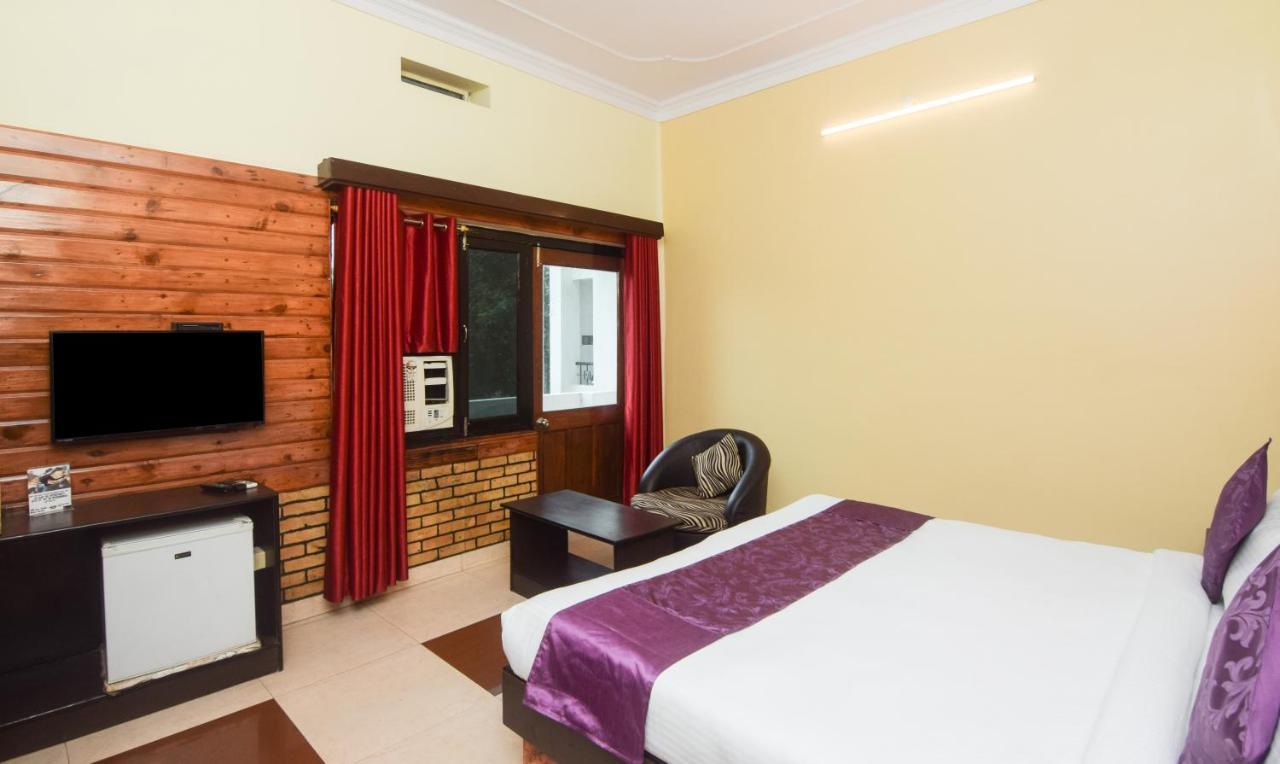 Hotel Varuna Varanasi Ngoại thất bức ảnh