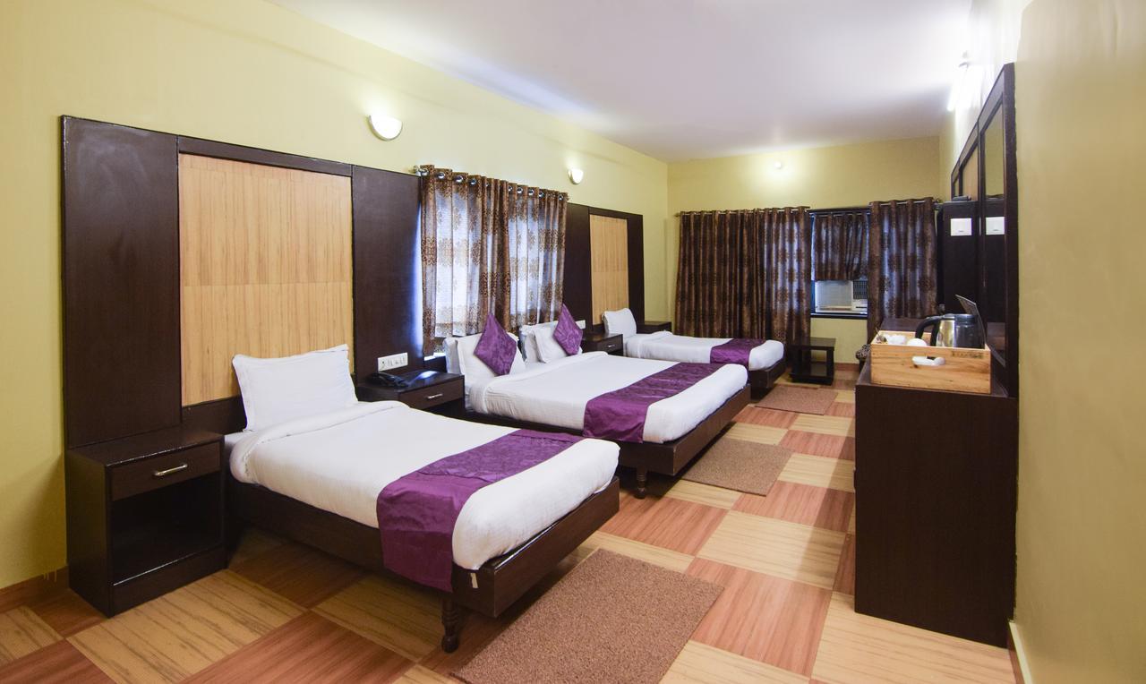 Hotel Varuna Varanasi Ngoại thất bức ảnh